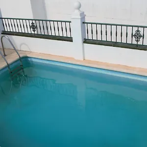 https://easy-nerja-apartments.hotelsinnerja.org